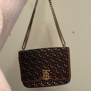 Burberry chain flapbag